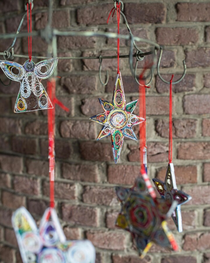 Recycled paper hangers, festive | VAN VERRE