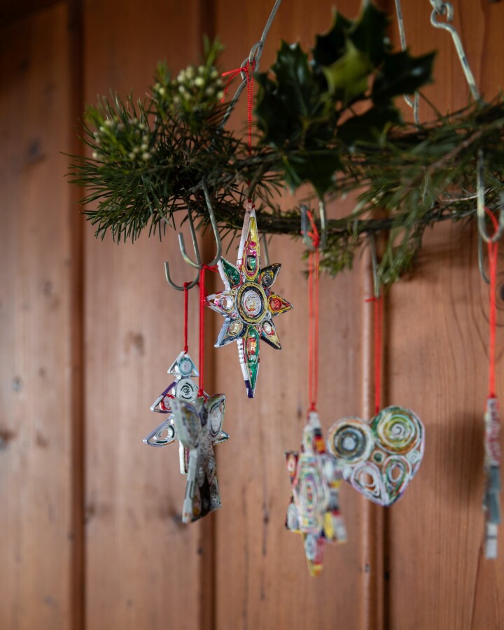 Recycled paper hangers, festive | VAN VERRE